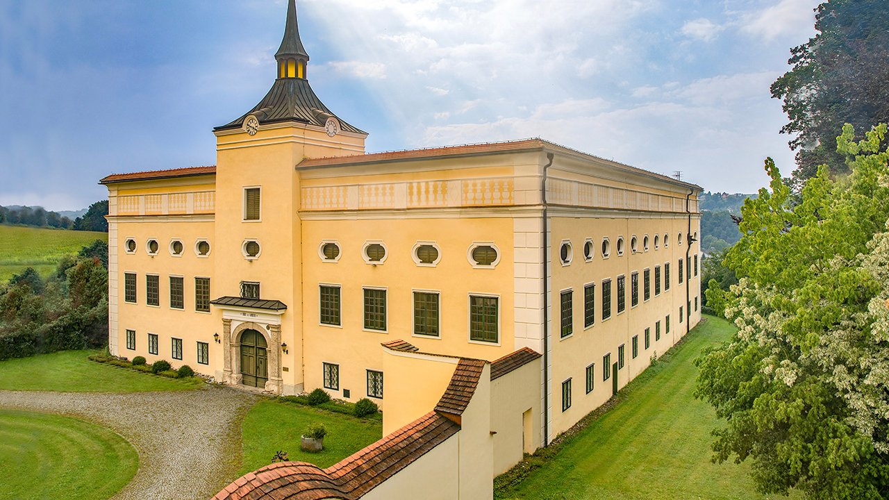 Kremsegg University building